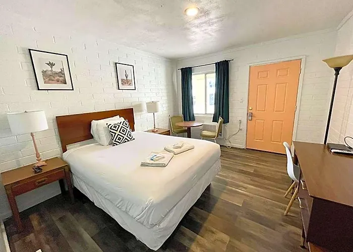 Hotel The Postcard 2*